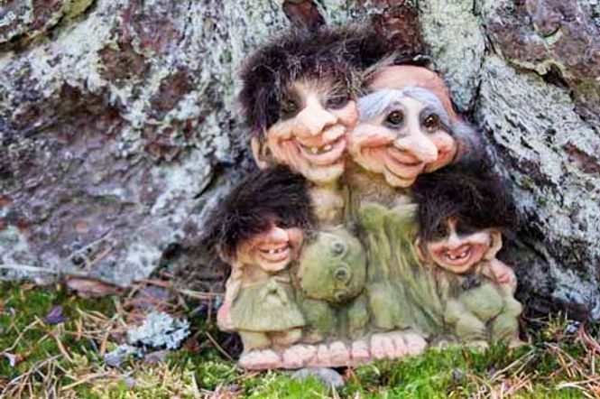 Hovedbilde Trollfamilie  (Troll nr. 268)