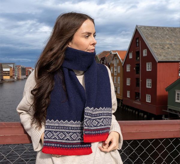 Main Image Woollen scarf, MARIUS® pattern, blue and white