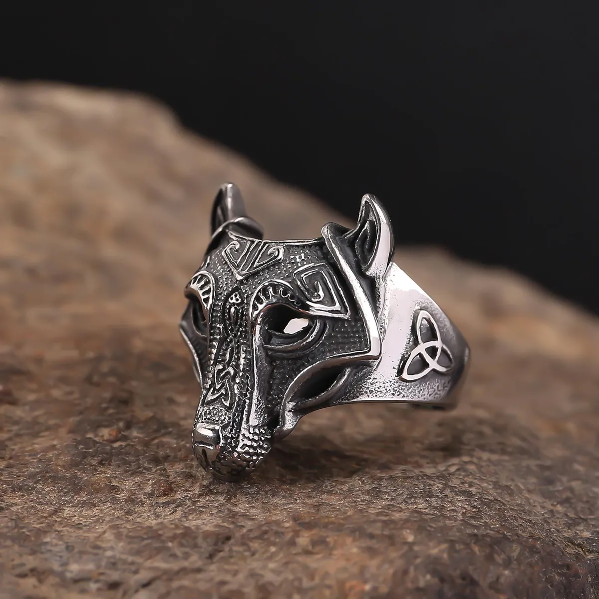 Ring, Fenrir wolf