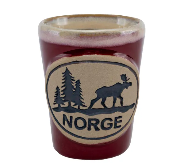 Hovedbilde Snapsglass av keramikk, elg i skogen, rød